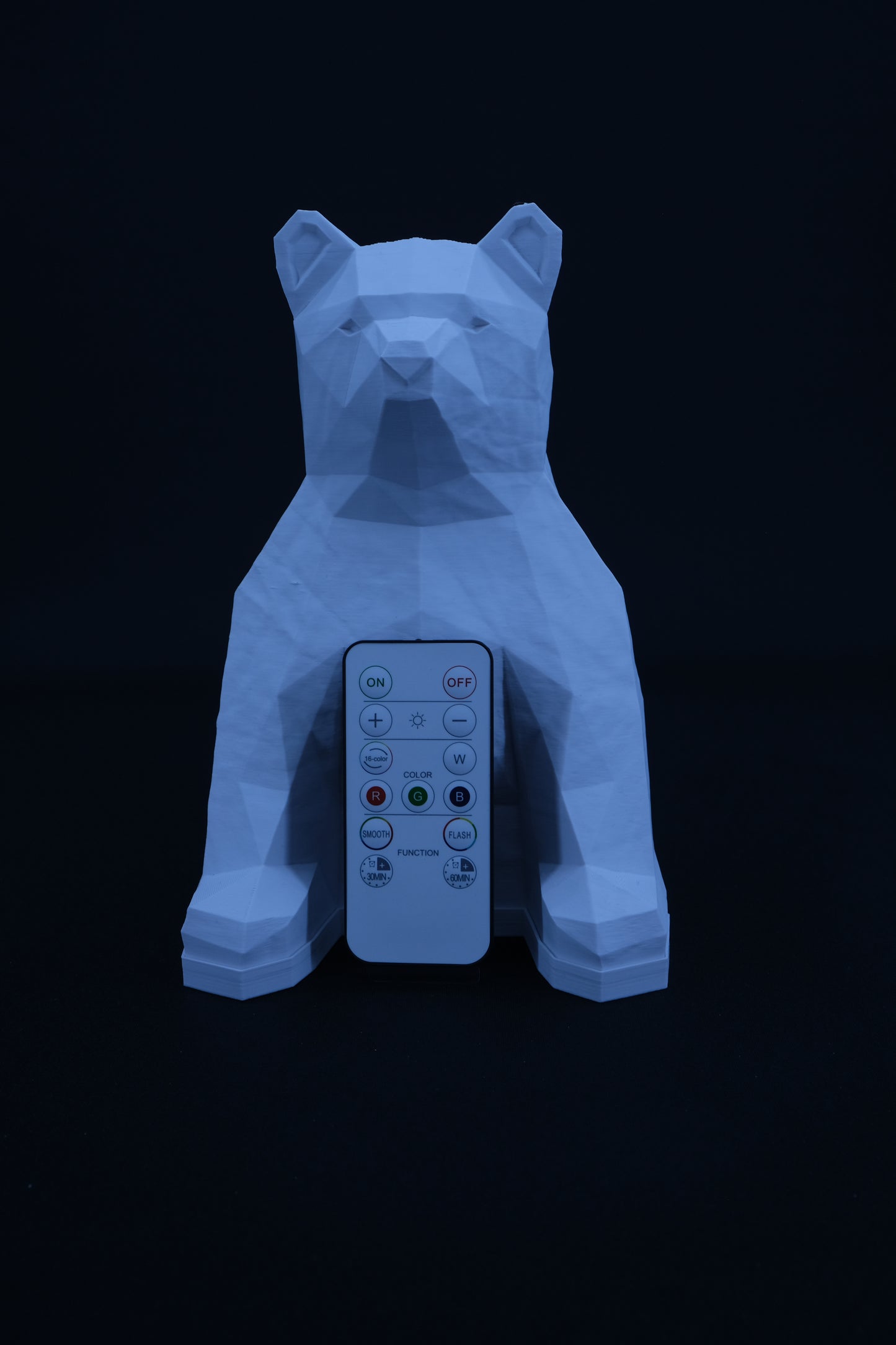 Eisbär Lampe – stilvolle Nachttischlampe mit LED-Funktion