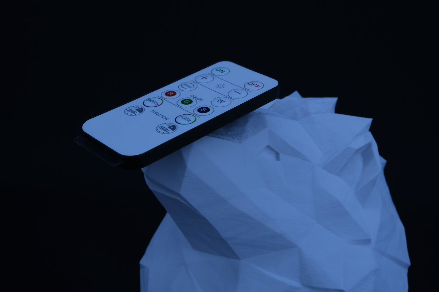 Löwe Lampe – stilvolle Nachttischlampe mit LED-Funktion