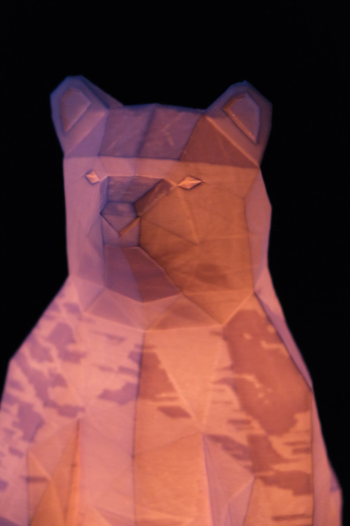 Eisbär Lampe – stilvolle Nachttischlampe mit LED-Funktion