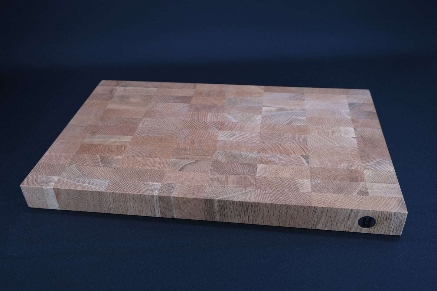 Schneidebrett „Liselotte“ – robustes Hirnholzbrett